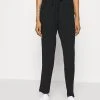 JDY CATIA - Pantalon Classique - Black 2 JDY CATIA - Pantalon Classique - Black -Promos JDY Boutique d8d90285c4e6457a8c0c48085cde32b1