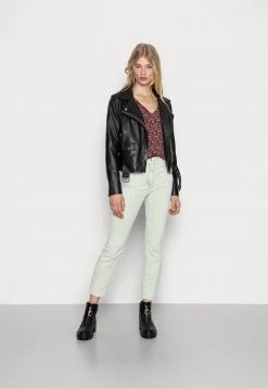 JDYPIPER V NECK - Blouse - Black/light Pink 8 JDYPIPER V NECK - Blouse - Black/light Pink -Promos JDY Boutique db553936acda4288b20328d35ec40070