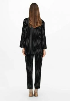 JDY Blazer - Black 1 12 JDY Blazer - Black 1 -Promos JDY Boutique dc17ddb6abce4f55a0afe8f06ec3a40d