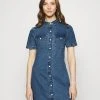 JDYNEWSANNA LIFE DRESS - Robe En Jean - Medium Blue Denim 2 JDYNEWSANNA LIFE DRESS - Robe En Jean - Medium Blue Denim -Promos JDY Boutique de687b6f44b141868e5c94fbe06fb655