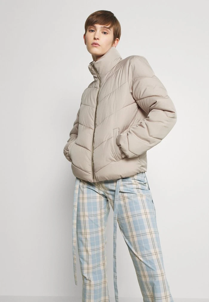 JDYFINNO - Veste D'hiver - Simply Taupe 3 JDYFINNO - Veste D'hiver - Simply Taupe