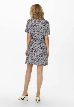 JDY Robe Chemise - Black -Promos JDY Boutique dff8a5d0e69449c6afa1b3f4bb1bba78