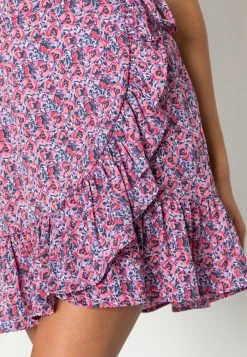 JDYMARIA SHORT WRAP SKIRT - Jupe Trapèze - Cloud Dancer/fuchsia Pink 11 JDYMARIA SHORT WRAP SKIRT - Jupe Trapèze - Cloud Dancer/fuchsia Pink -Promos JDY Boutique e1011233e4b04ff0a62f36bfdf81ce65