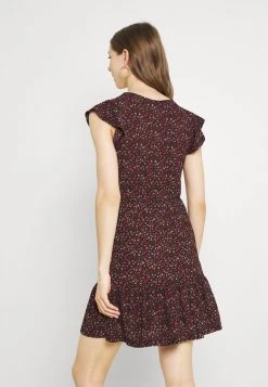 JDYGITTE SVAN CAPSLEEVE DRESS - Robe De Jour - Black/pink 11 JDYGITTE SVAN CAPSLEEVE DRESS - Robe De Jour - Black/pink -Promos JDY Boutique e2b11f48bbd3487fb9e9e6f518dbad1f