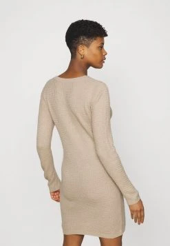 JDYALICE DRESS - Robe Pull - Simply Taupe 10 JDYALICE DRESS - Robe Pull - Simply Taupe -Promos JDY Boutique e2be255a96774de9976a94a3a82f3611