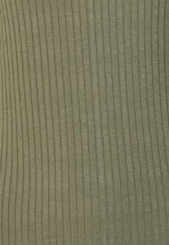 JDYFRANSISKA PUFF SLEEVE - T-shirt Basique - Kalamata 11 JDYFRANSISKA PUFF SLEEVE - T-shirt Basique - Kalamata -Promos JDY Boutique e6904b4a8f0c47ae91c9feaaf47a7efb