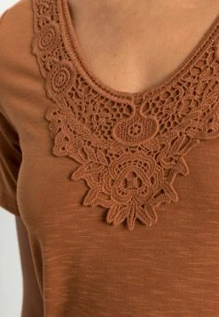 JDYDODO LACE - T-shirt Basique - Argan Oil 11 JDYDODO LACE - T-shirt Basique - Argan Oil -Promos JDY Boutique e74a494269e84b0eb700aa5085552dbd