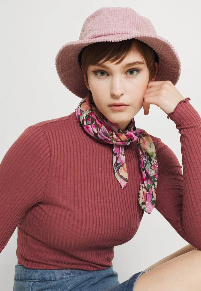 JDYFRANSISKA - T-shirt à Manches Longues - Apple Butter 3 JDYFRANSISKA - T-shirt à Manches Longues - Apple Butter