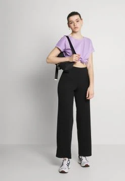 Promos JDY Boutique 50 JDYPASTEL LIFE 2 PACK - T-shirt Imprimé - Cloud Dancer/viola