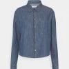 JDYPOPPY LIFE RAW HEM SHIRT - Chemisier - Medium Blue Denim 1 JDYPOPPY LIFE RAW HEM SHIRT - Chemisier - Medium Blue Denim -Promos JDY Boutique ef67cb7aa8d44c14865aa09201f5899f