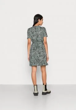 JDYSUE WRAP DRESS - Robe En Jersey - Chinois Green/black Leo 9 JDYSUE WRAP DRESS - Robe En Jersey - Chinois Green/black Leo -Promos JDY Boutique f4b1646c40f04e50a585b365b62156c1