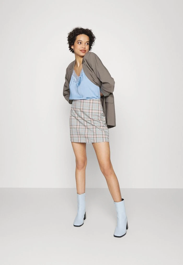 JDYAPPA NEW - Débardeur - Della Robbia Blue 4 JDYAPPA NEW - Débardeur - Della Robbia Blue – Image 2