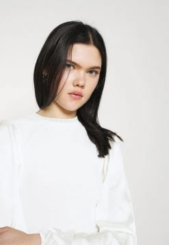 JDYMAGGIE MIX - T-shirt à Manches Longues - Cloud Dancer 13 JDYMAGGIE MIX - T-shirt à Manches Longues - Cloud Dancer -Promos JDY Boutique f6c715e51e7442fb982143a209515045