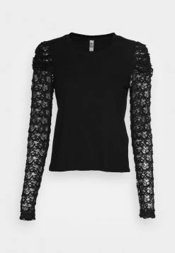 JDYGUJI - T-shirt à Manches Longues - Black 10 JDYGUJI - T-shirt à Manches Longues - Black -Promos JDY Boutique fe4f8db214b04e7a88ed4c53412dd4e1