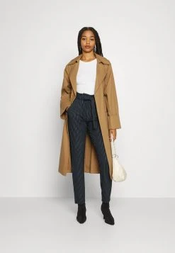 JDYTANJA PINSTRIPE PANT - Pantalon Classique - Sky Captian -Promos JDY Boutique ff2feb6cf1c84ab7942a12d02823ed46