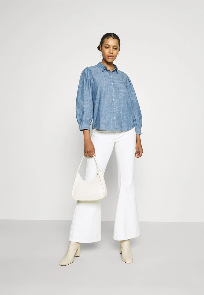 JDYHELLA - Chemisier - Medium Blue Denim 4 JDYHELLA - Chemisier - Medium Blue Denim – Image 2